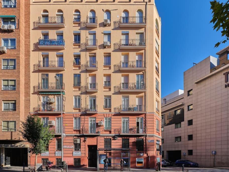 New Retiro Recien Reformado 10 Min En Metro A Sol, Hasta Seis Personas Apartment Madrid Bagian luar foto
